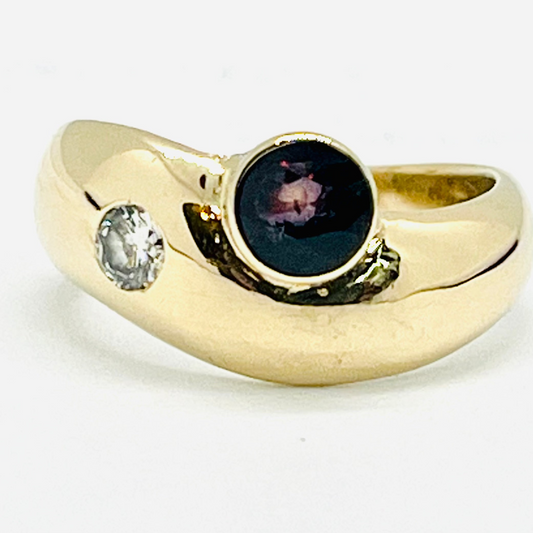 Wave Ring with Sapphire & Diamond – 14K Yellow Gold